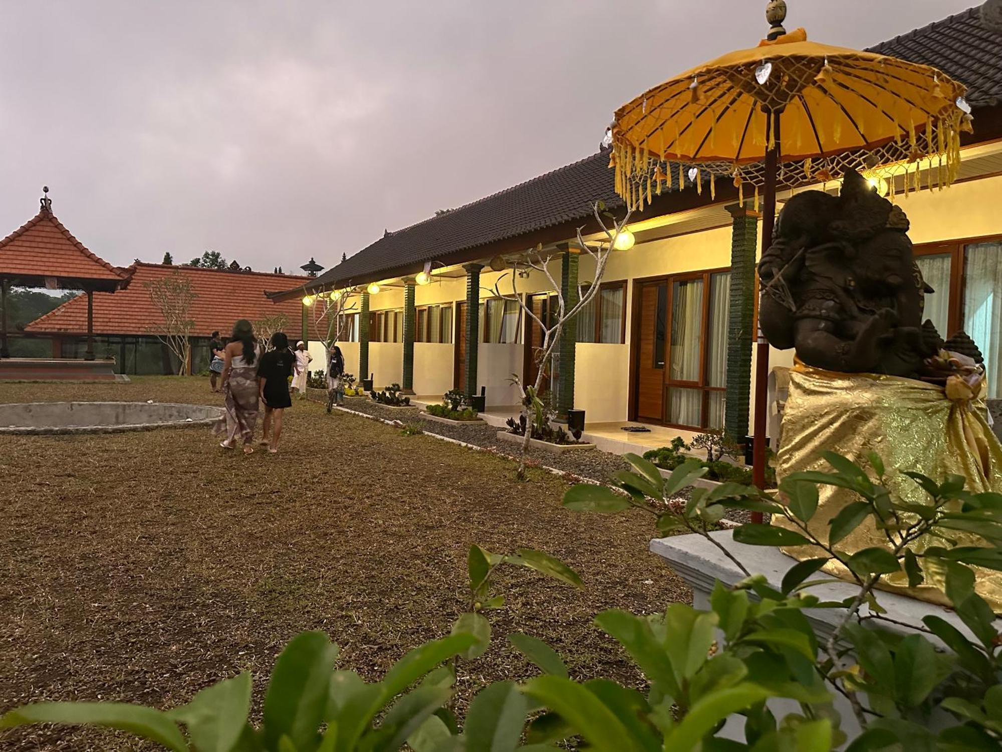 Bali Basuki Retreat Center Lejlighed Besakih Eksteriør billede