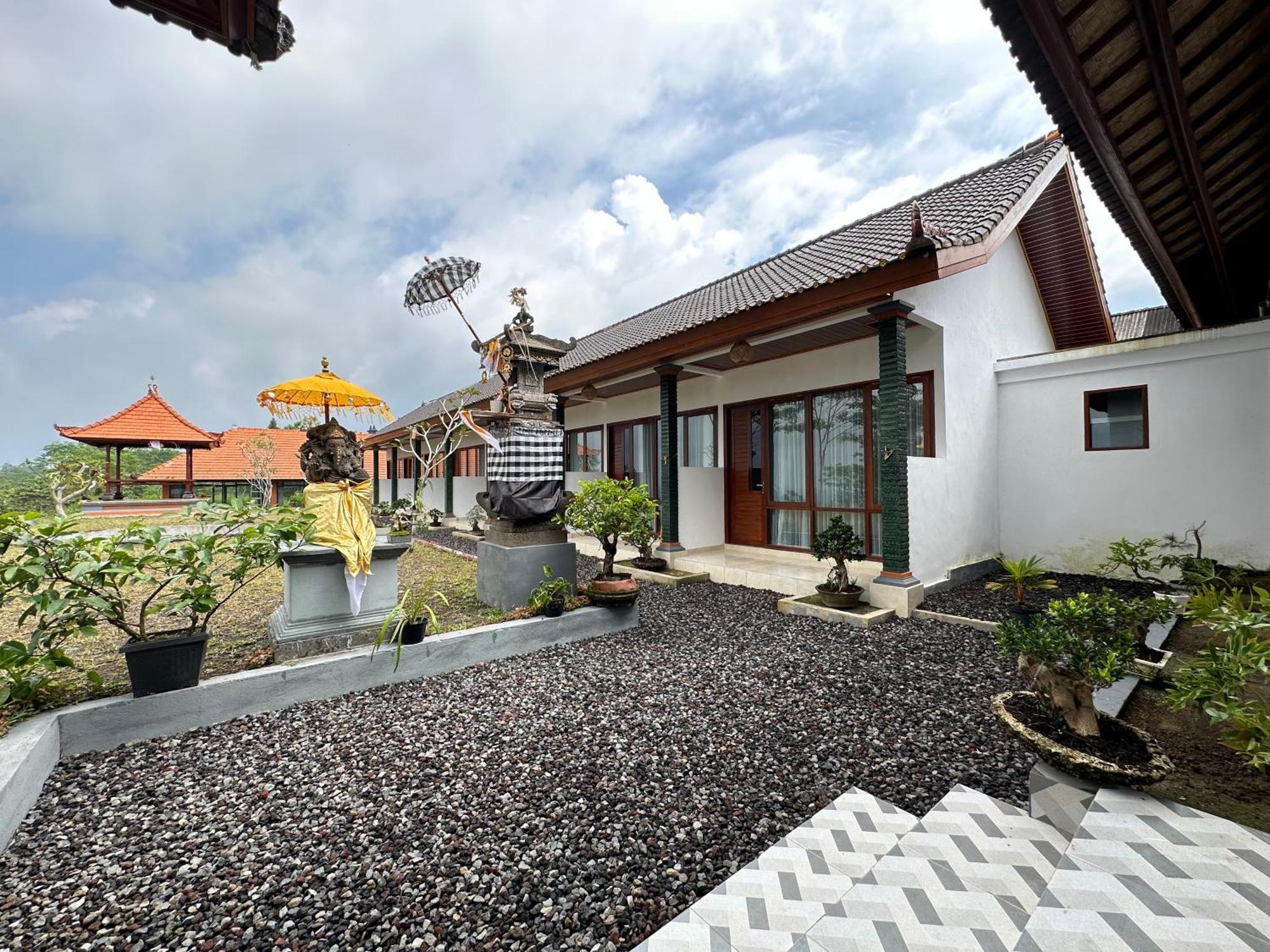 Bali Basuki Retreat Center Lejlighed Besakih Eksteriør billede