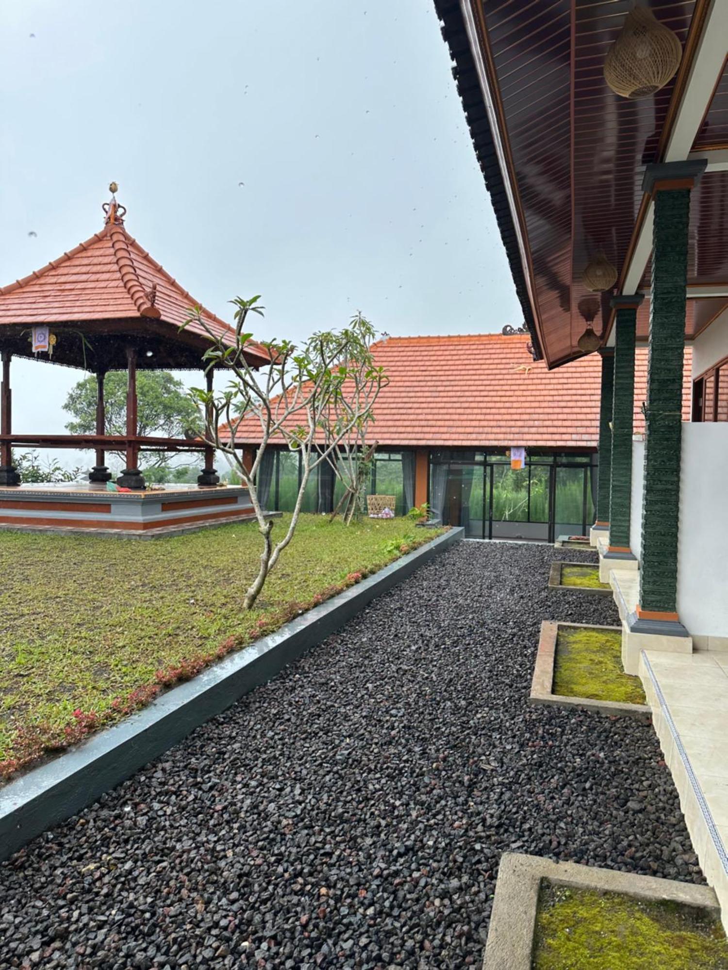 Bali Basuki Retreat Center Lejlighed Besakih Eksteriør billede