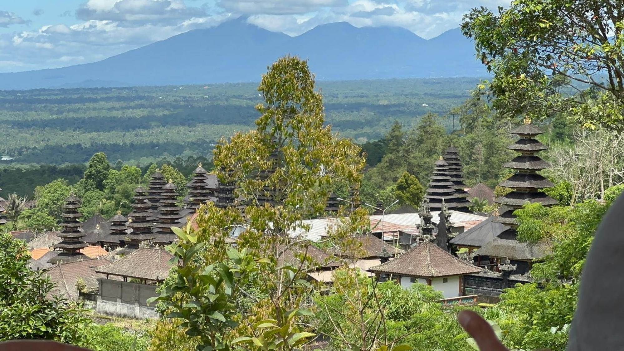 Bali Basuki Retreat Center Lejlighed Besakih Eksteriør billede