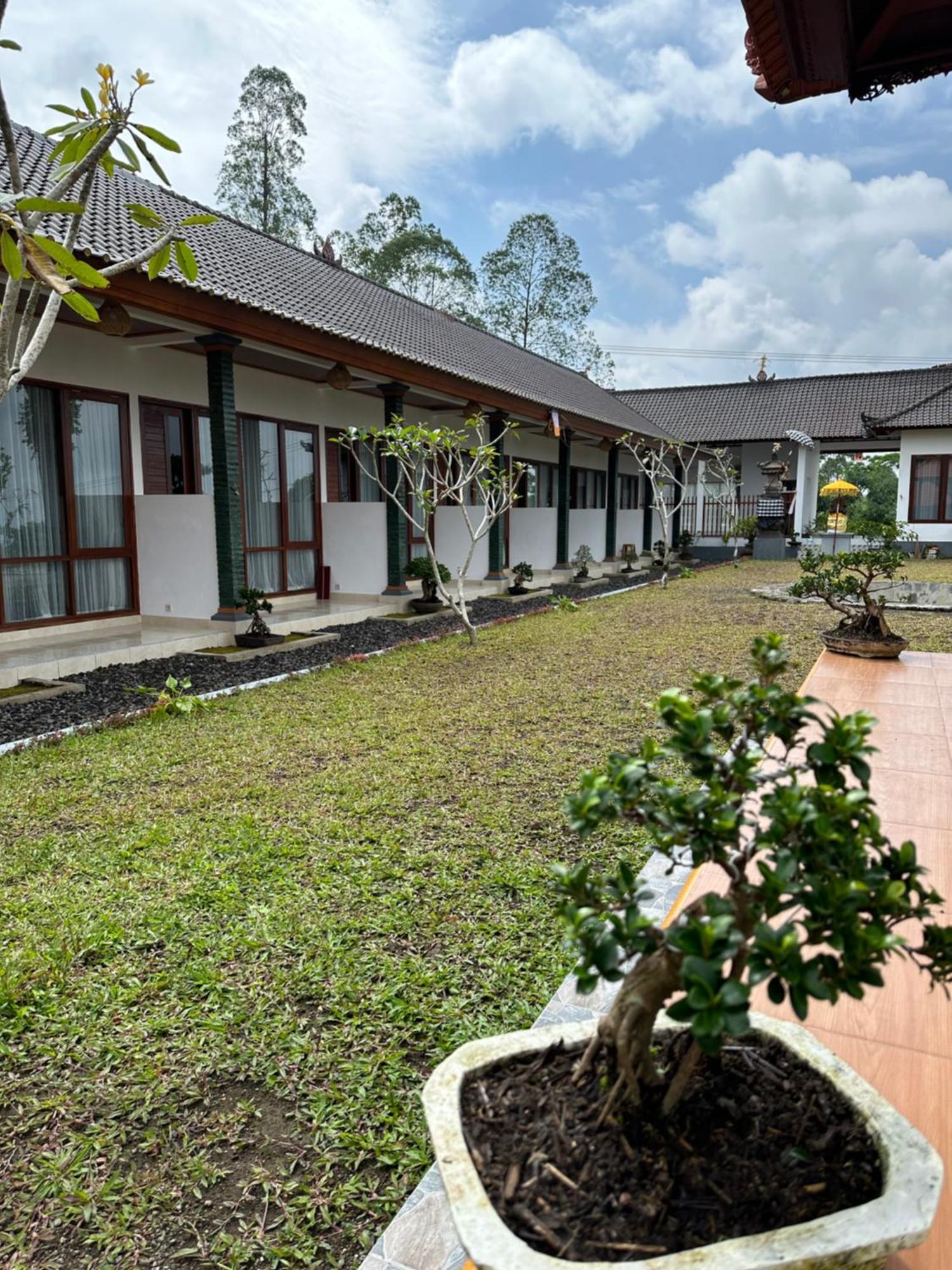 Bali Basuki Retreat Center Lejlighed Besakih Eksteriør billede